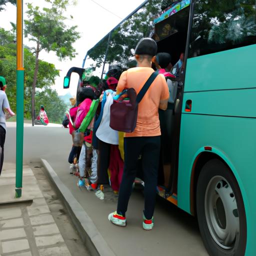 Xe bus chất lượng cao và tài xế thân thiện của nhà xe Kim Manh Hung Hang Xanh