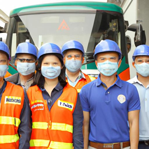 Đội ngũ nhân viên chuyên nghiệp và tận tâm của công ty vận chuyển hàng hóa Phương Hải