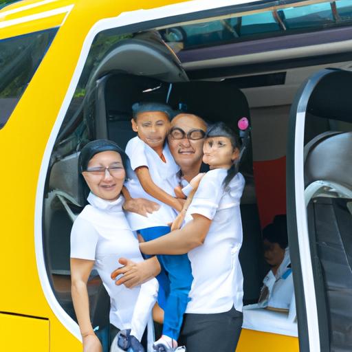 Gia đình hạnh phúc lên xe nhà xe Văn Minh Hà Nội Hà Tĩnh
