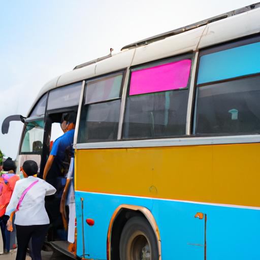 Hành khách lên xe nhà xe Thảo Hồng Vũng Tàu đi du lịch đến điểm đến nổi tiếng