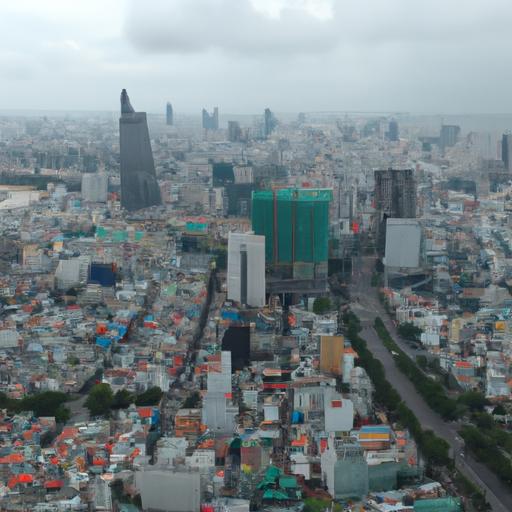 Khám phá thành phố Sài Gòn sôi động sau chuyến xe buýt đẹp mắt từ Daklak.