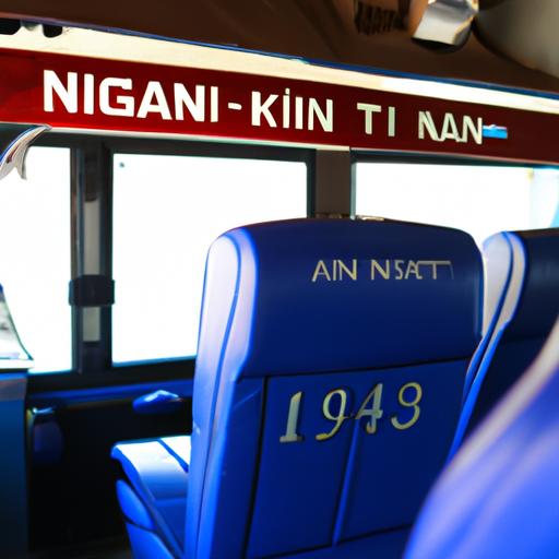 Xe buýt thoải mái và rộng rãi với tên điểm đến 'Nha Trang'